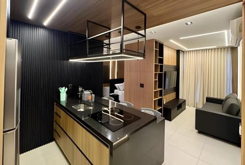 Kuchyň nebo kuchyňský kout v ubytování Ultra Luxury Oasis with Wine Cellar and Absolute Comfort