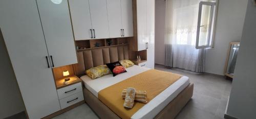 PERLA 9- Golem Best apartment