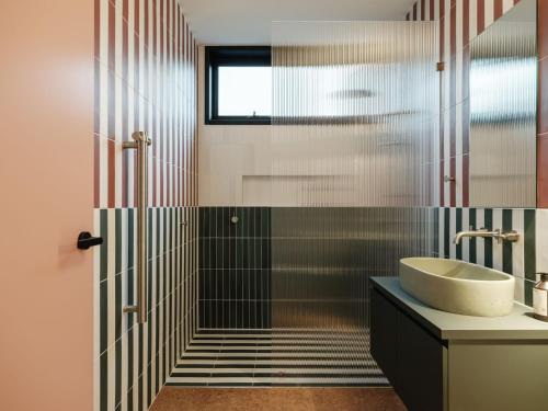 Ένα μπάνιο στο Obliqua