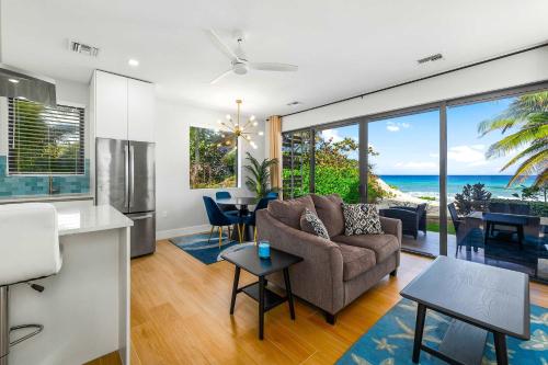 Silver Reef 1 Luxury 2BR Beachfront Retreat with Pool