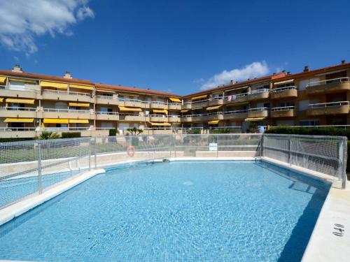 Apartment in Estartit near sea beach
