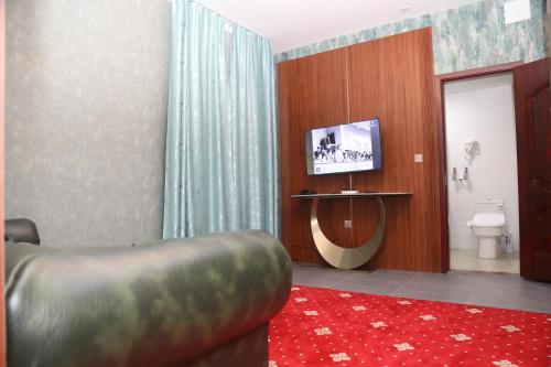 Televisor o centre d'entreteniment de Roy hotel