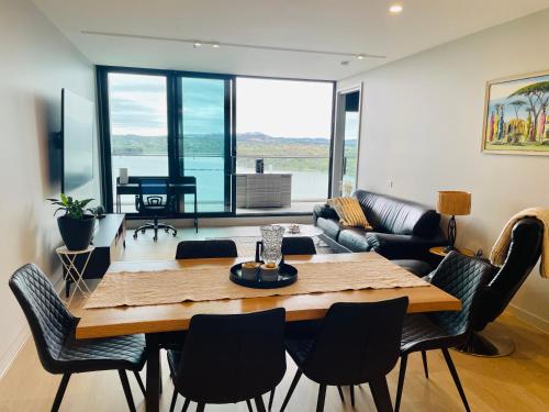 Χώρος καθιστικού στο Unit in Belconnen sleep up to 4 - 2Brm, 2 Bath