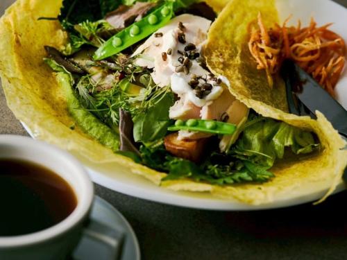 Φαγητό σε αυτό το ξενοδοχείο ή κάπου εκεί κοντά