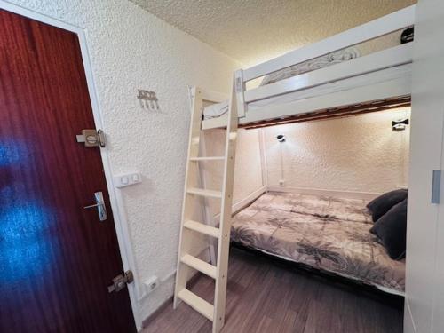 Studio lumineux aux 2 Alpes, balcon sud, parking