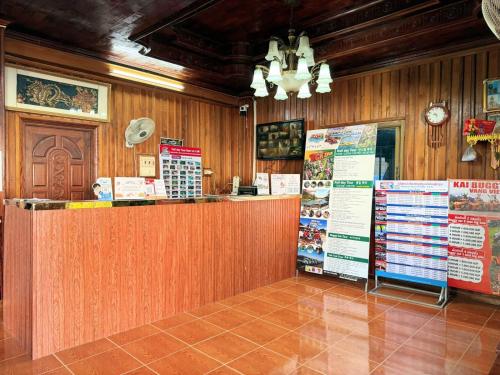 Un certificat, premiu, logo sau alt document afișat la Sisavang Vang Vieng Hotel