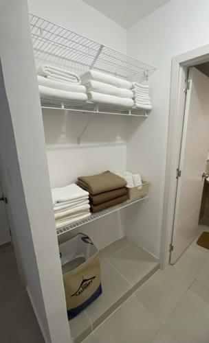 Φωτογραφία από το άλμπουμ του Stylish Luxe Apartment 10 mn to the Int Airport σε El Bonito