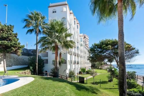 Beachfront apartment at Costa del Sol