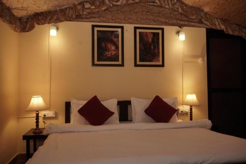 Ένα ή περισσότερα κρεβάτια σε δωμάτιο στο Shikaar Valley