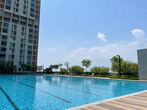 Бассейн в Bt KawanX2 2BRSuite IKEA-UOW KDU-ColumbiaAsia или поблизости