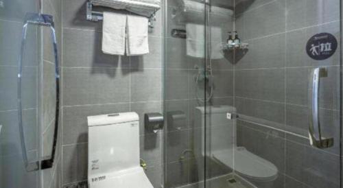 Ένα μπάνιο στο City 118 Selected Hotel Xi'an Fengcheng Nan Road