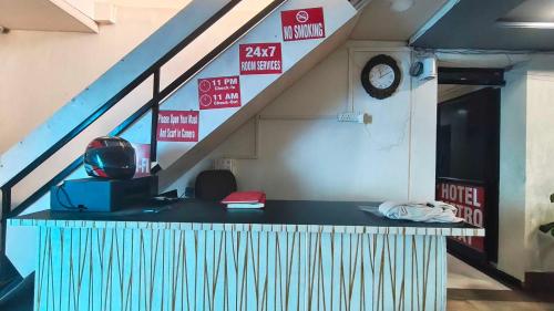 Ο χώρος του λόμπι ή της ρεσεψιόν στο HOTEL O METRO STAY