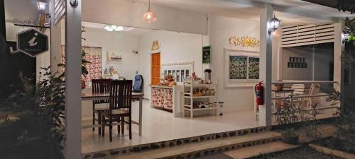 Un lugar para sentarse en Charisma Resort