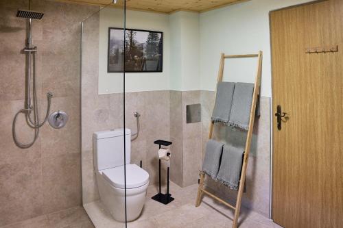 Ένα μπάνιο στο Casa Francesco - Ruhiges Apartment nahe Riesneralm & Planneralm