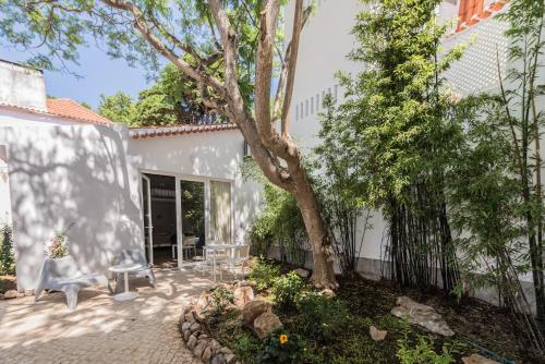 Gallery image of Casa do Museu, Three Independent Properties in Cascais