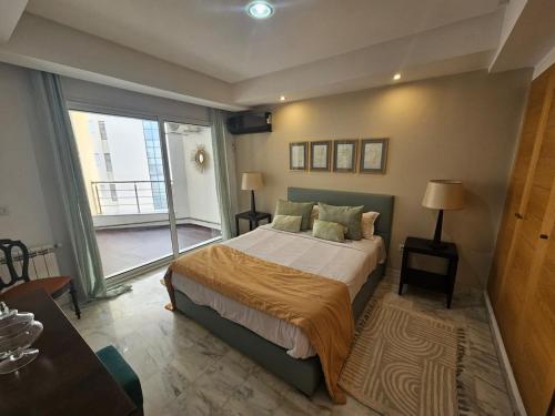 Postel nebo postele na pokoji v ubytování Apartment 190 m2 Lake 2