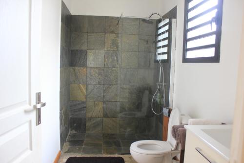 Koupelna v ubytování Rosea - Gayarticaz Reunion