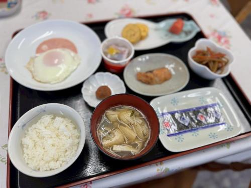 Φαγητό σε αυτό το ryokan ή κάπου εκεί κοντά