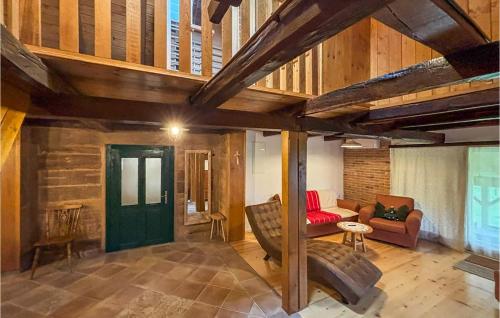 Khu vực ghế ngồi tại Stunning Home In Velika Jamnicka With Sauna