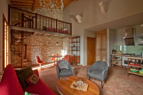 Tuscany Forever Apartments 2 tesisinde bir oturma alanı