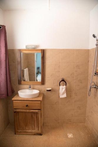 Koupelna v ubytování Umoja Guesthouse II