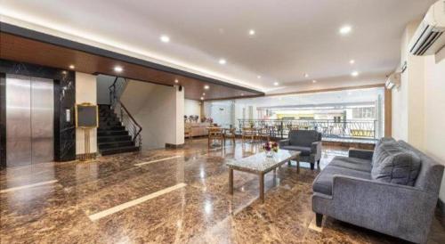 Galería fotográfica de Life Hotel Soekarno Hatta Makassar en Makassar