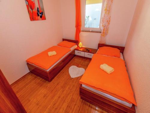 Spacious Apartment in Dramalj with Swimming Pool