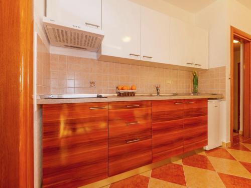 Spacious Apartment in Dramalj with Swimming Pool
