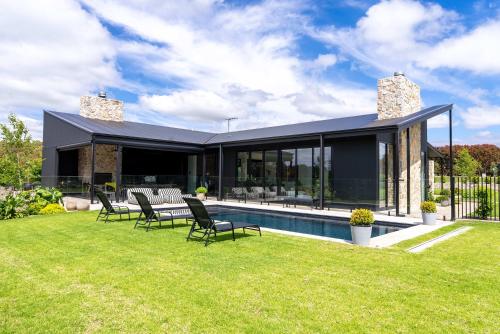 Swimmingpoolen hos eller tæt på Goldfields Estate