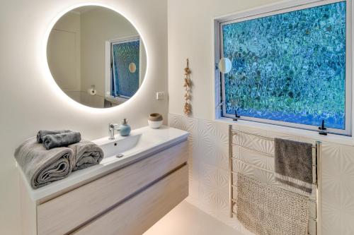 Ένα μπάνιο στο Wellington Seaside Haven