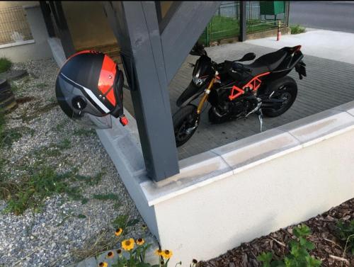 Ảnh trong thư viện ảnh của The Red door home ở Radola