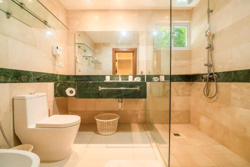 Et badeværelse på Luxury villa in Beersheba, beautiful beach