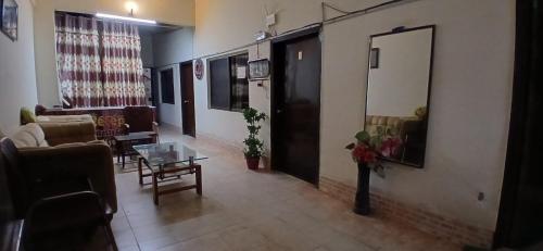 Galeriebild der Unterkunft Embassy inn Guest House Hyderabad in Hyderabad