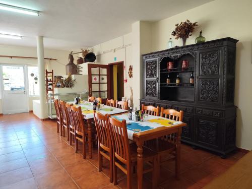 Kuchyň nebo kuchyňský kout v ubytování IlhaMontanha - Serras da Ilha