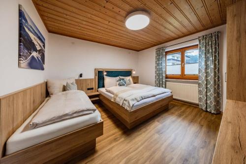 Braun Lodge Top 1