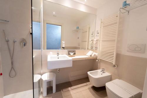 Ένα μπάνιο στο CAVALLO Hotel Noventa di Piave