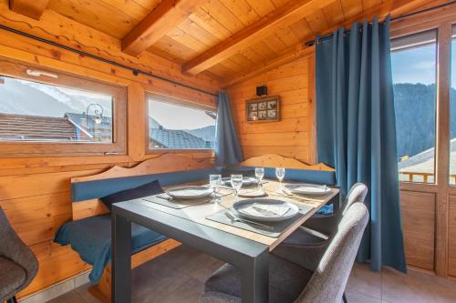 Nouveau !LE CHOUCAS appartements au centre de Chatel avec parking couvert