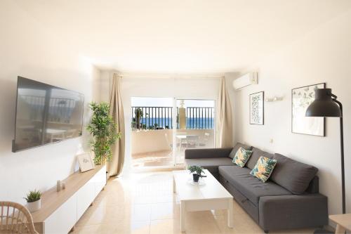 NT Benalbeach Sea Views Terrace-Quiet and cozy