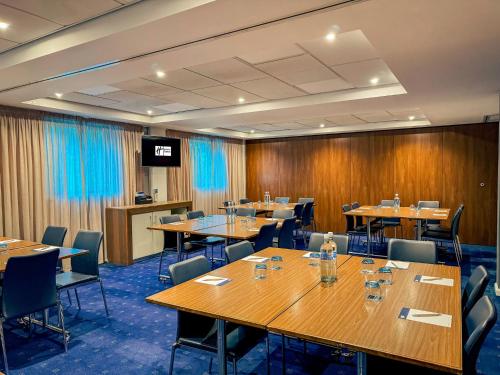 Holiday Inn Express London Stratford by IHG photo 73