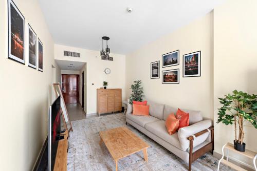 VayK - Welcoming and Warm 2BR in JLT