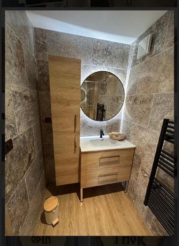 Vannituba majutusasutuses Le valhalla vidar