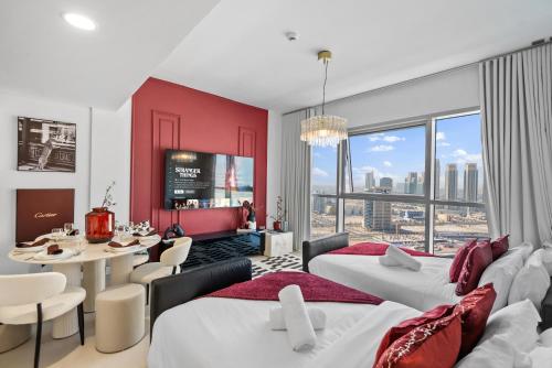 Кровать или кровати в номере Luxury Radiant Bay Residence