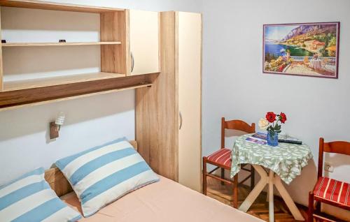 1 Bedroom Lovely Apartment In Vodice