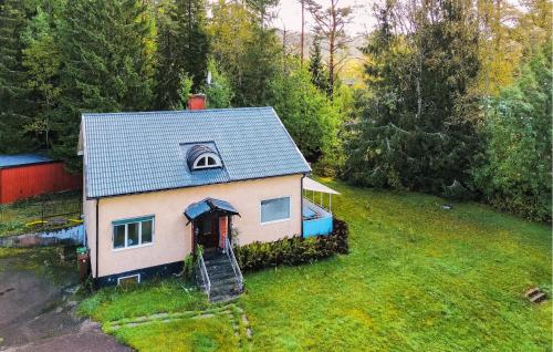 Το κτήριο όπου στεγάζεται  η παραθεριστική κατοικία