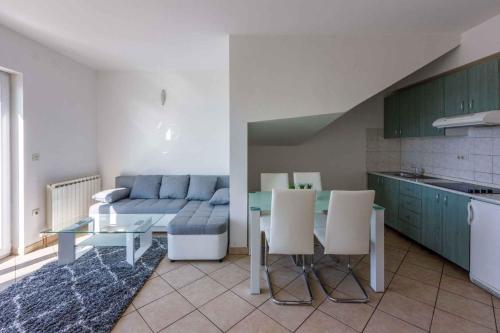 One-Bedroom Apartment in Crikvenica LXVI