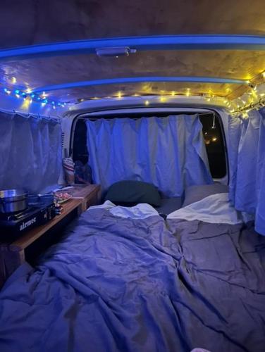 Nice campervan to rent for over 25 years old