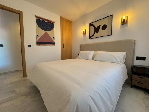 New apartment in the heart of Puerto Banus
