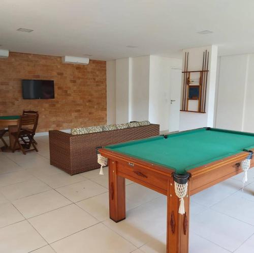 Biliár nebo kulečník v ubytování Apartamento Guarujá enseada