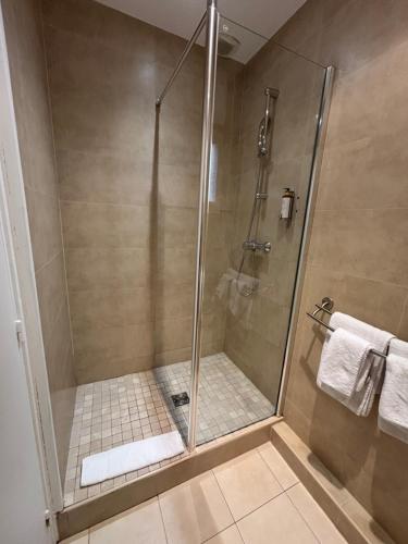 Ένα μπάνιο στο Maison Bonaparte