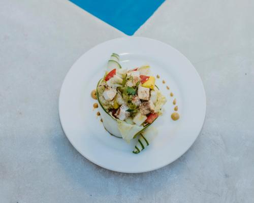 Jídlo v hotelu nebo okolí